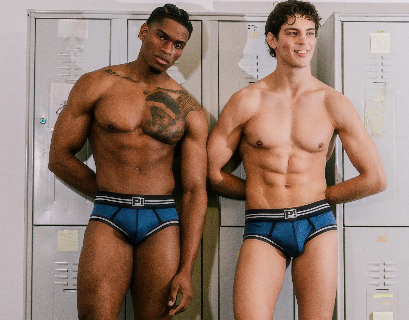 Round2 Blue Backless Trunk - Image 10